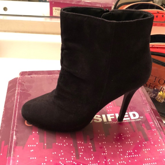 Cityclassified Shoes - High heel booties